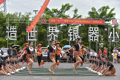 竹竿舞
